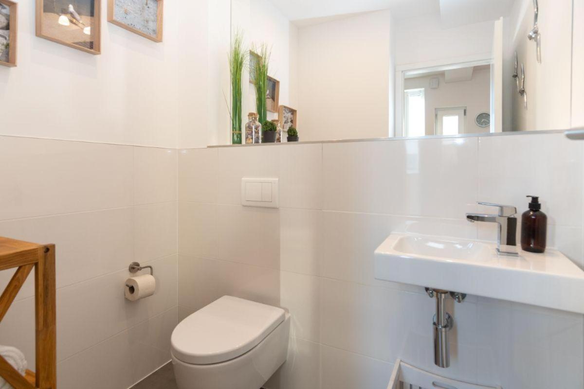 Haus-Wilhelmsplatz-Wohnung-Heimathafen Heiligenhafen Eksteriør bilde